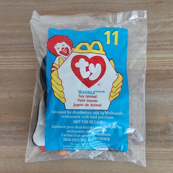 Ty Beanie Baby Waddle The Penguin Vintage Plush From 1998 Sealed - Picture 1 of 10